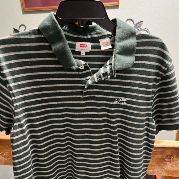 EUC Men’s Levi's Green Striped Polo Shirt #233 - Picture 1 of 6